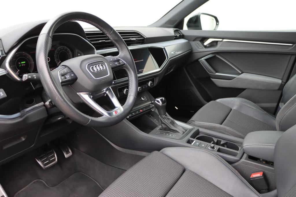 Audi Q3 sportback 45 tfsi e s line 245pk s tronic | soh 91,1% |
