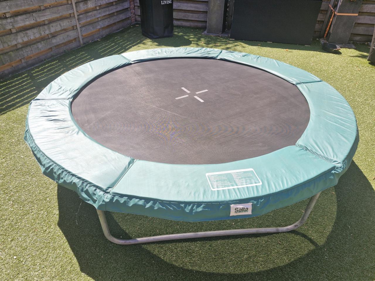 Trampoline