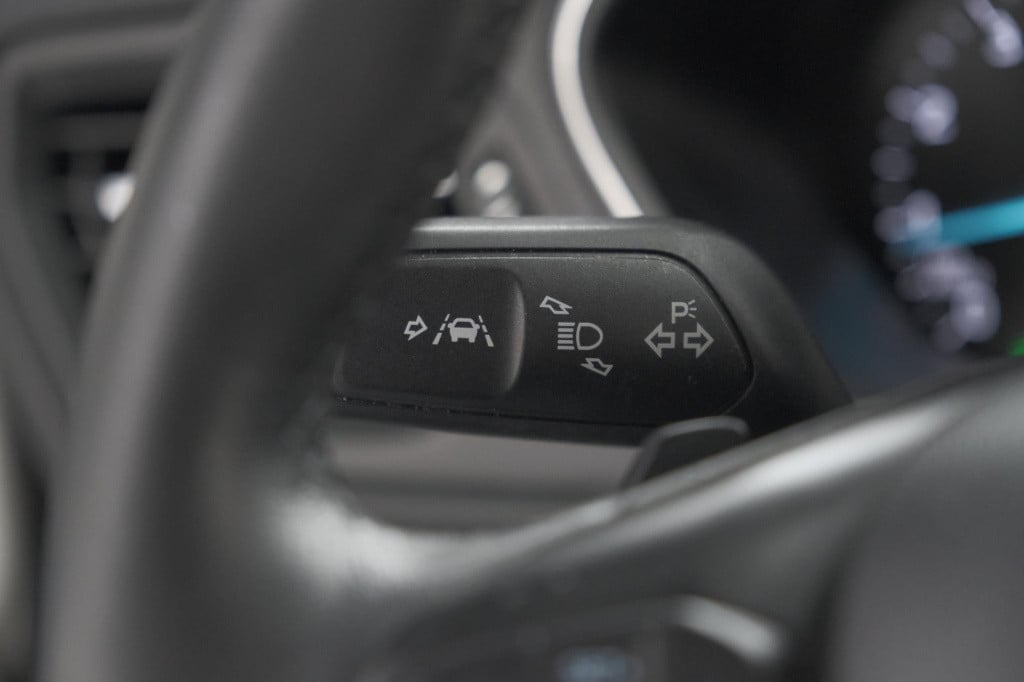 Ford Focus 1.5 ecoboost active business | lage kilometerstand | navigatie |