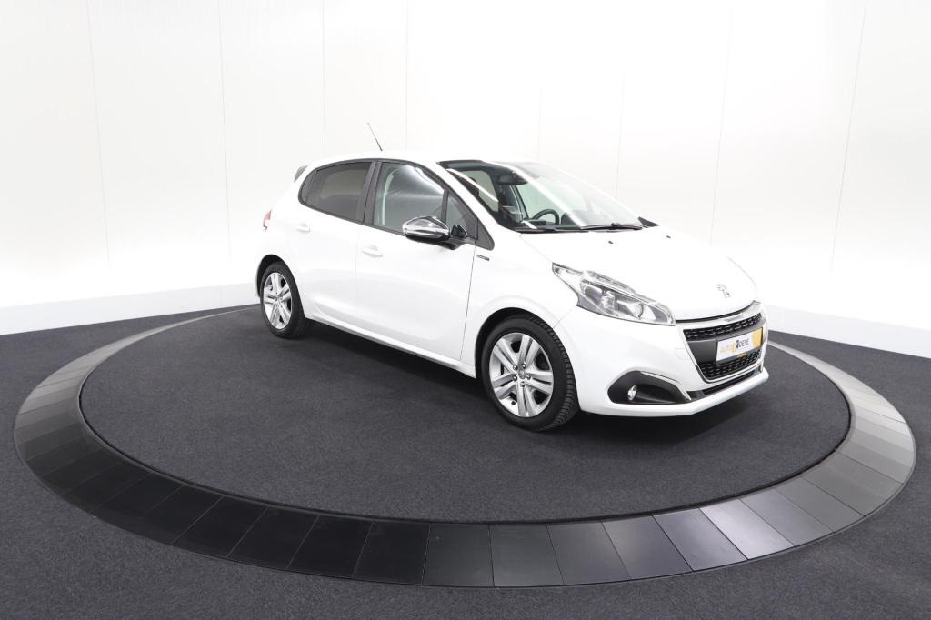 Peugeot 208 puretech 82 signature | parkeersensoren | apple carplay | navig