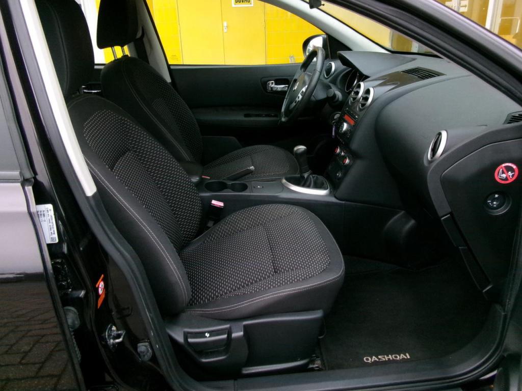 Nissan Qashqai 1.6 exclusive, dual airco, cr.contr, trekhaak