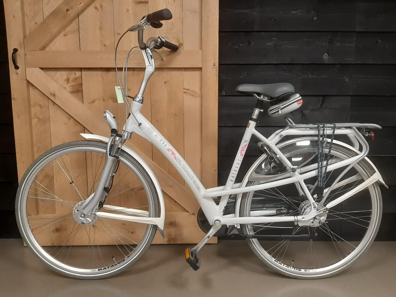 Oerdegelijke Batavus Mambo met 7 versnellingen, ideaal als moederfiets!