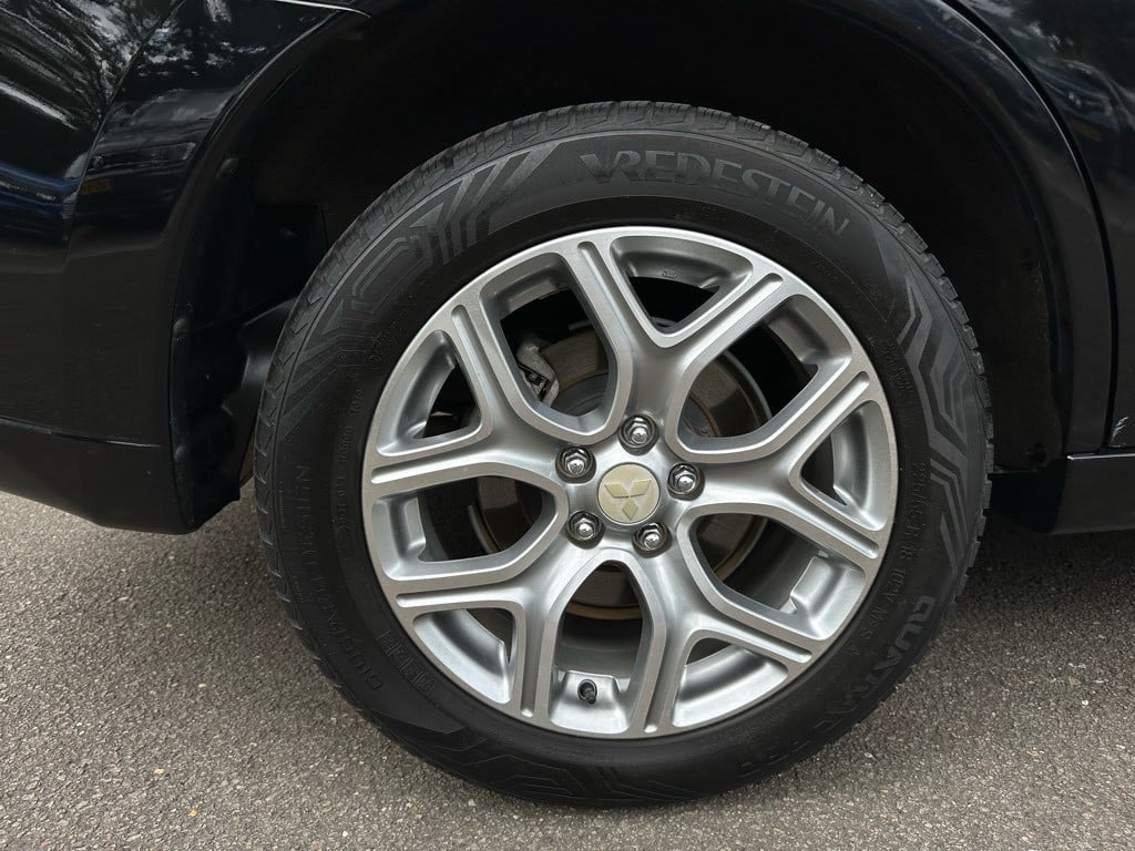 Mitsubishi Outlander 2.0 phev instyle