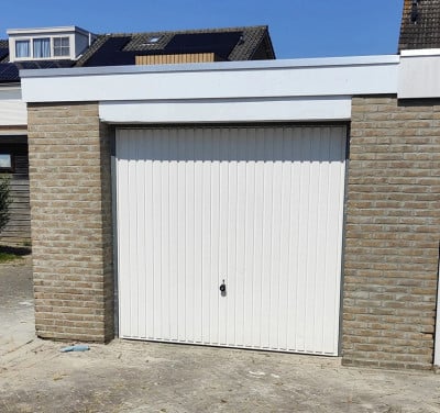 Te Huur: Garagebox Breskens