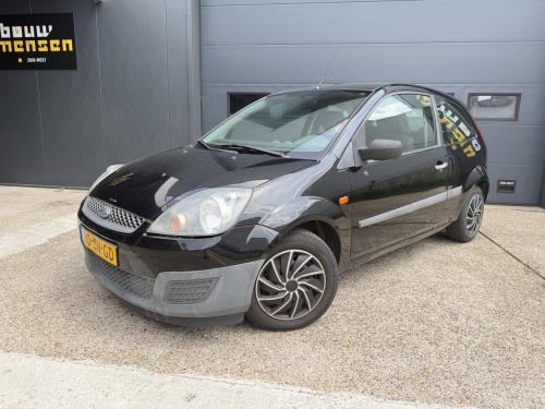 Ford Fiësta 1.3 Style 8V 3DR 2006 Zwart Airco Apk Nap