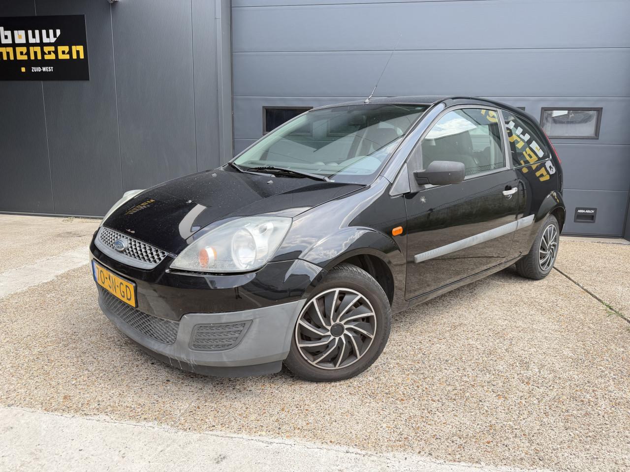 Ford Fiësta 1.3 Style 8V 3DR 2006 Zwart Airco Apk Nap
