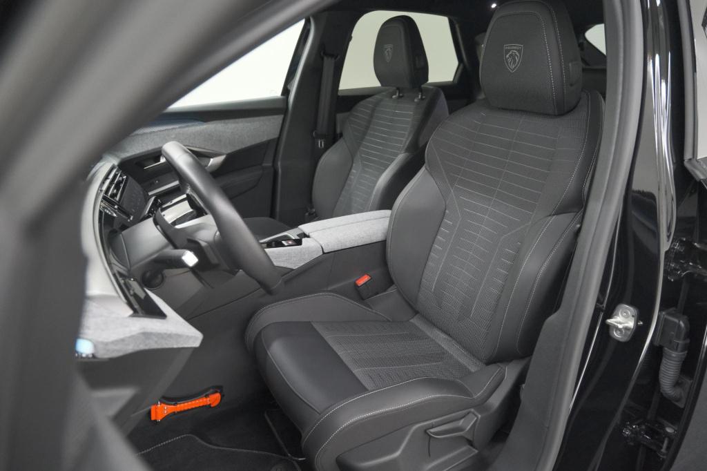 Peugeot 3008 hybrid 145 e-dcs6 gt | trekhaak afneembaar | allseason banden 