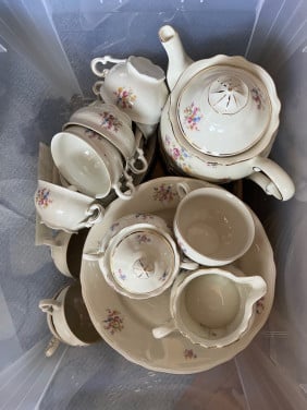 Vintage servies, nooit gebruikt