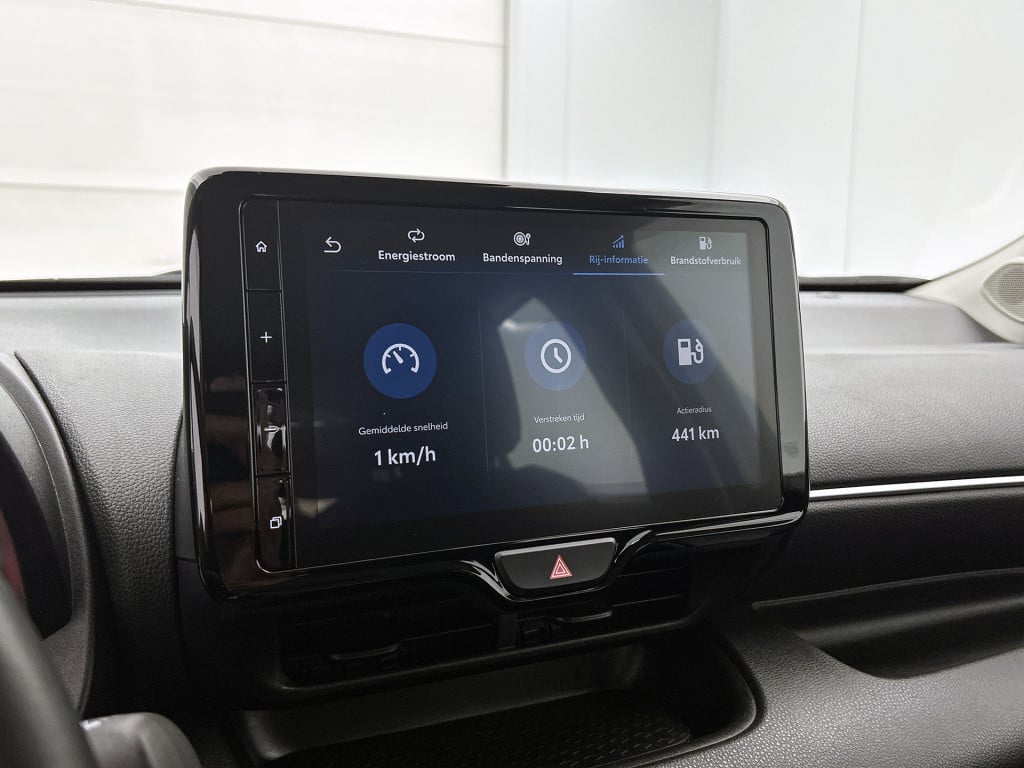 Mazda 2 Hybrid 1.5 centre-line