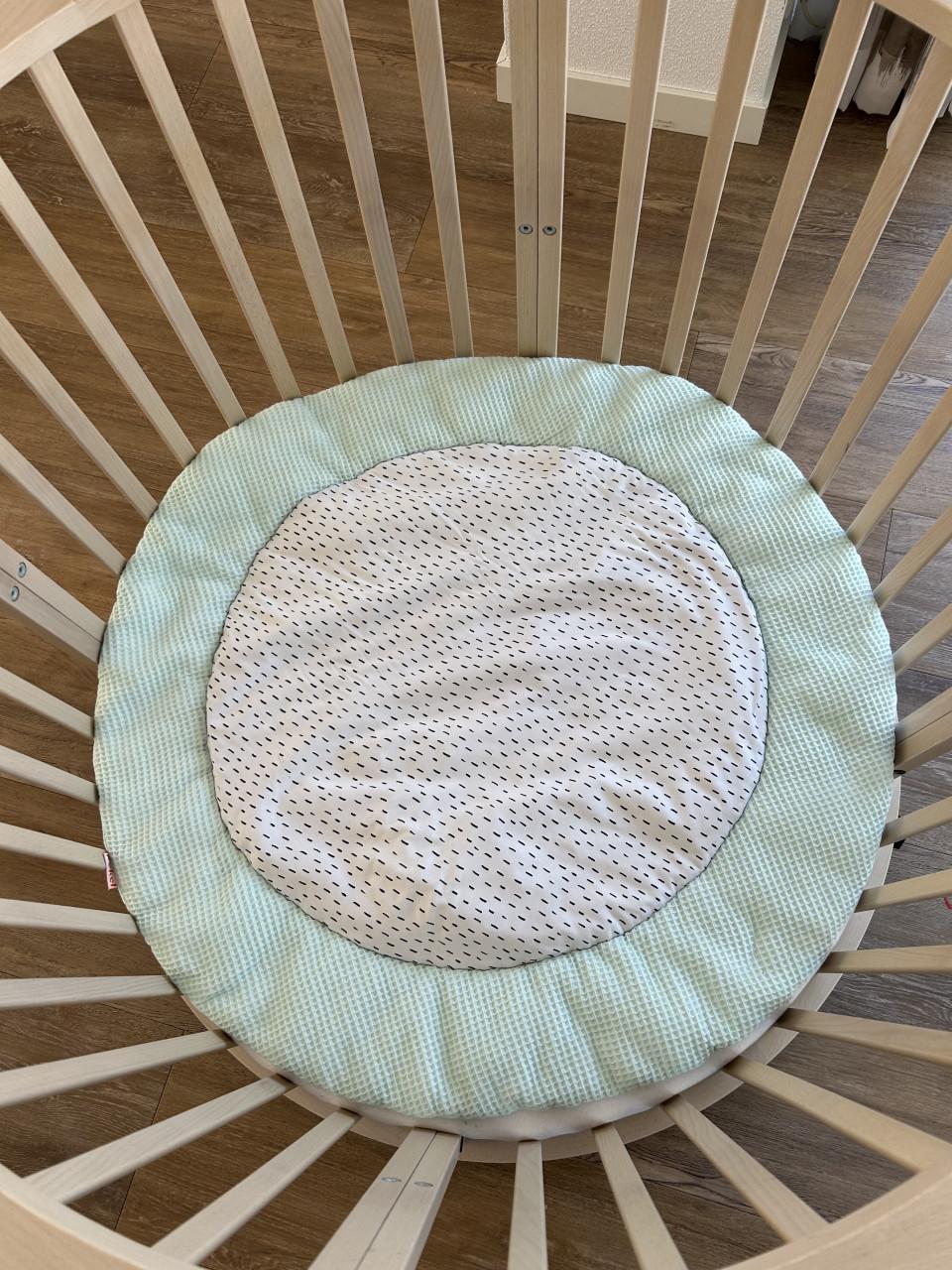 Europe Baby ronde box inclusief boxkleden en matras