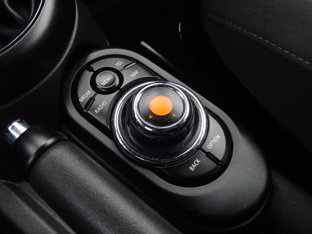 Mini Cooper mini 1.5 business automaat | led