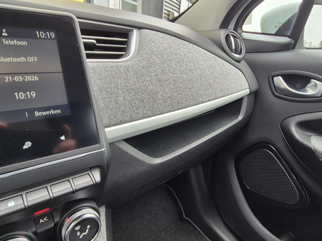 Renault Zoe r110 life 52 kwh koop accu, soh 93%, camera, all season banden,