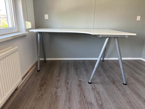 Ikea Hoekbureau wit