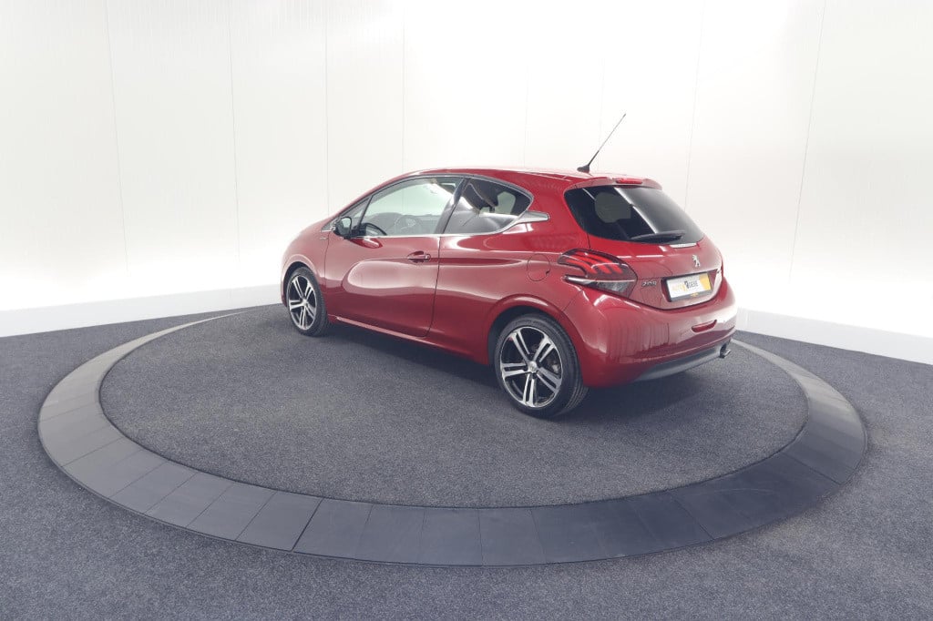 Peugeot 208 puretech 110 gt-line | apple carplay | parkeersensoren | climat