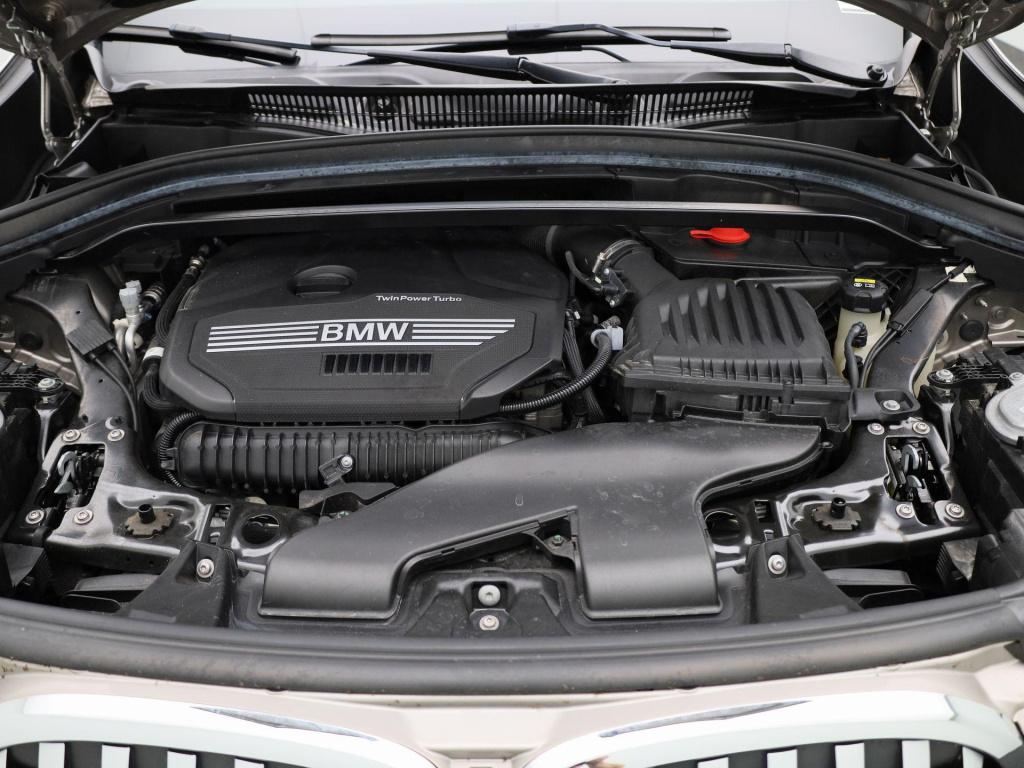 BMW X1 sdrive20i business edition plus | automaat | stoel verwarming | lede