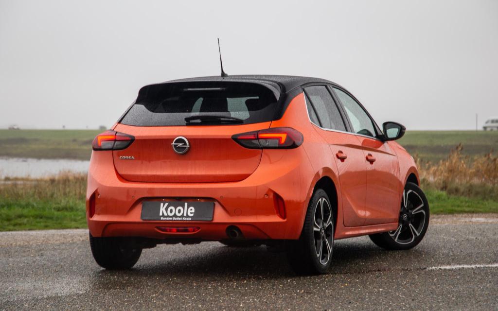 Opel Corsa 1.2 turbo automaat / carplay / camera / dealer auto