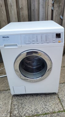 Miele wasmachine i.z.g.st