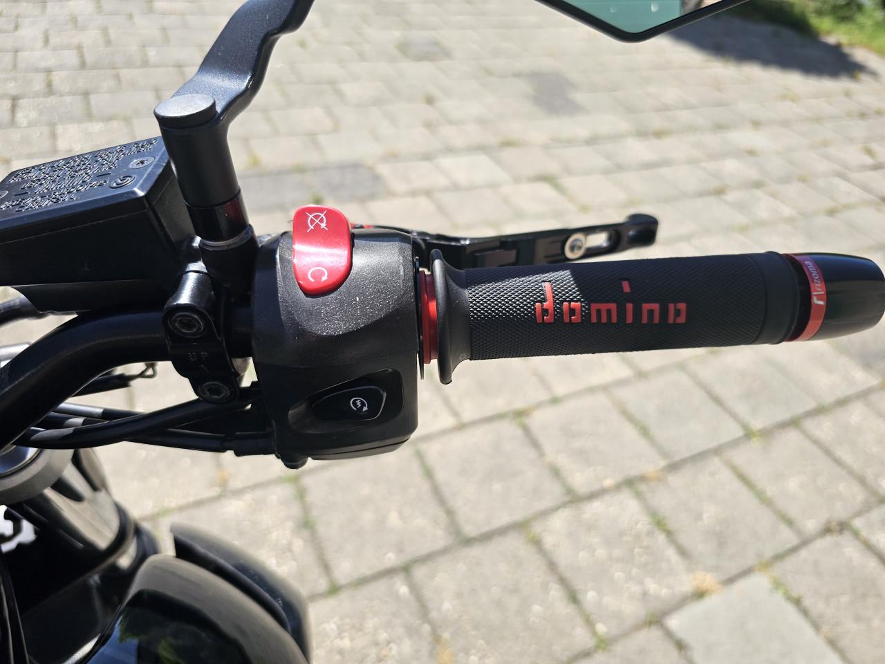 Yamaha MT-03 660cc 2009 - Veel carbon - Rijklaar - 35kW A2