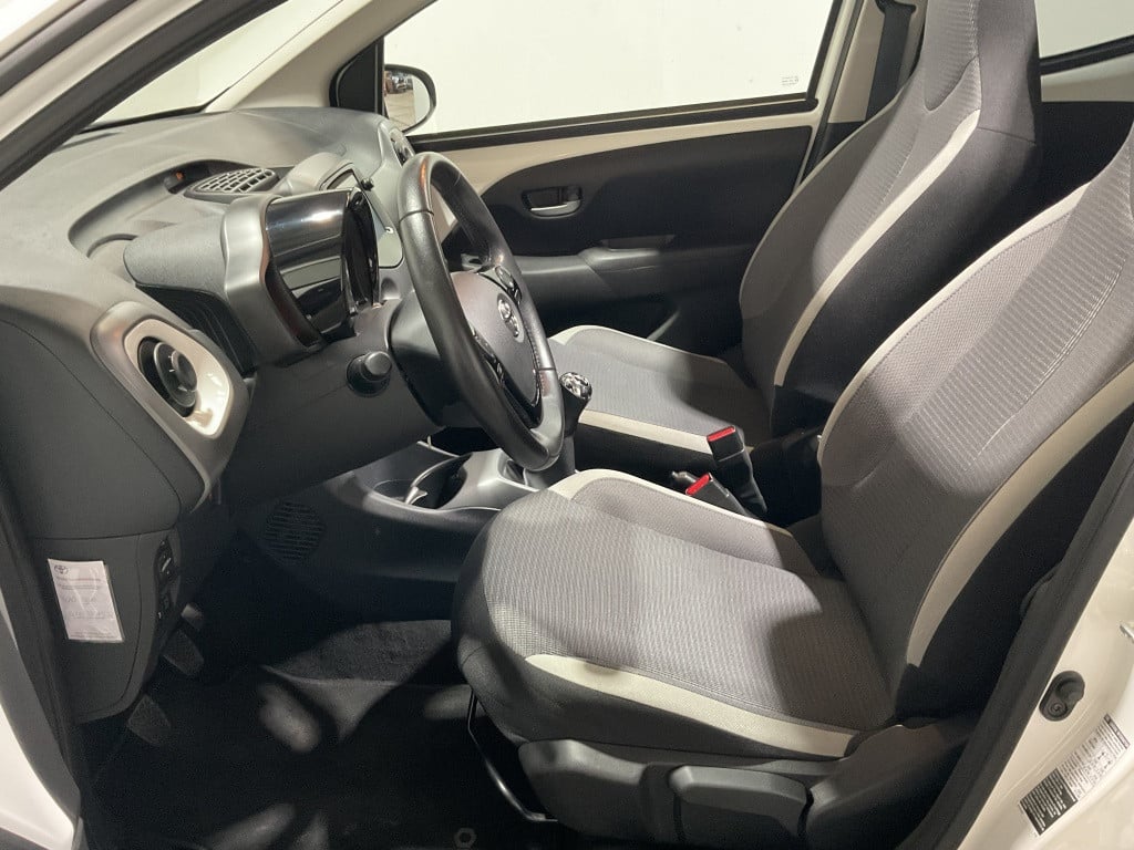 Toyota Aygo 1.0 vvt-i x-joy cabrio | clima | apple carplay |