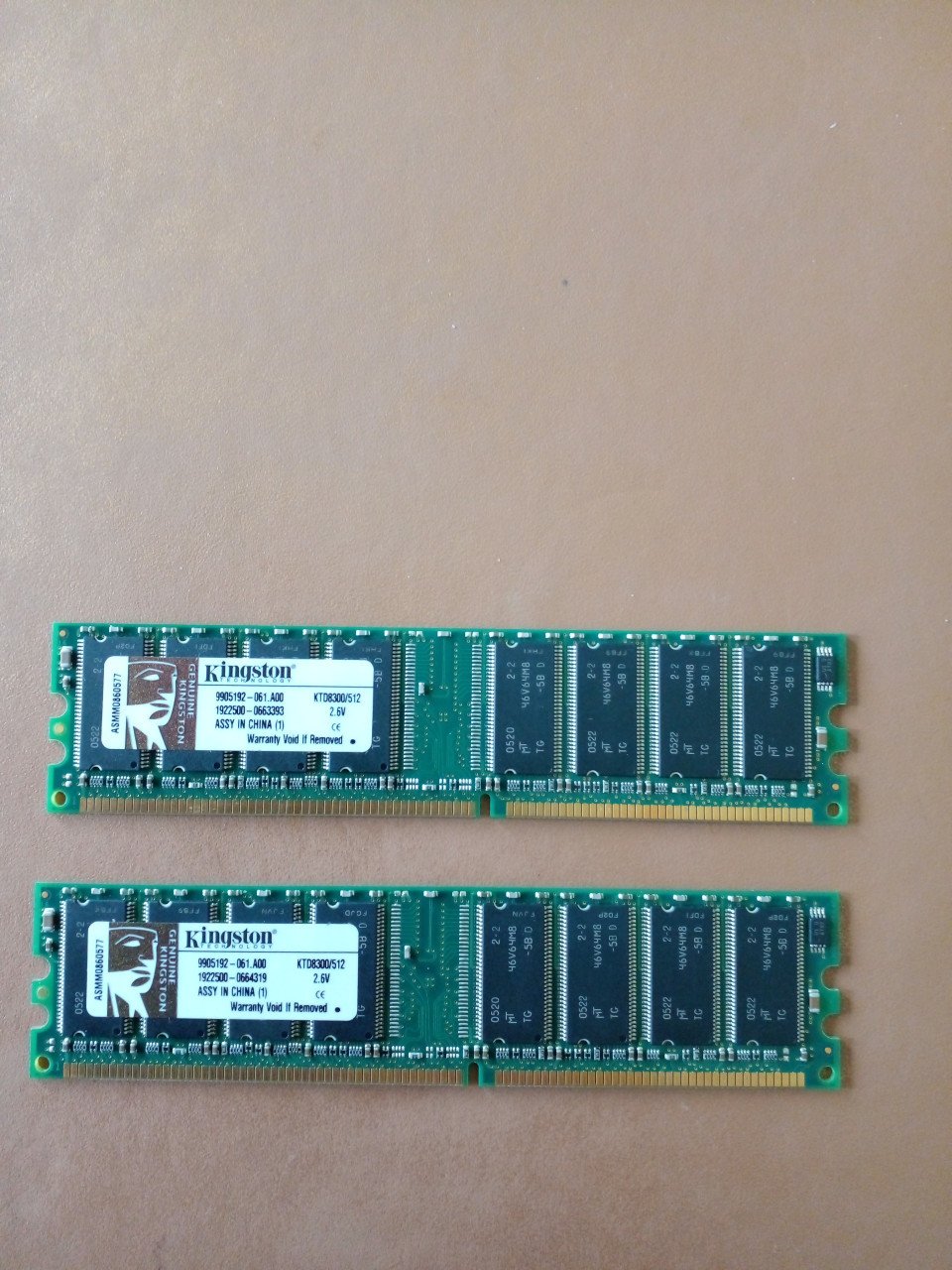 Ram bankjes: Retro 2 x 512 MB - DDR1/PC-3200U voor desktop.