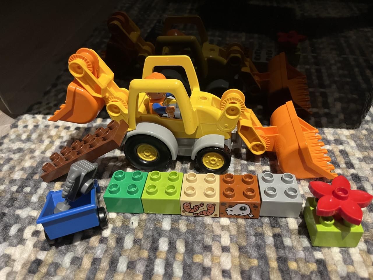 Duplo graaflaadmachine 10811