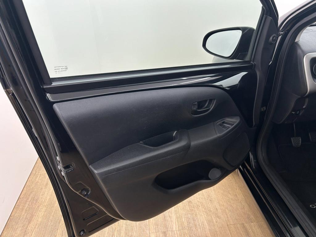 Citroen C1 occasion 1.0 e-vti feel | zwart | tweedehands citroën c1 | airco