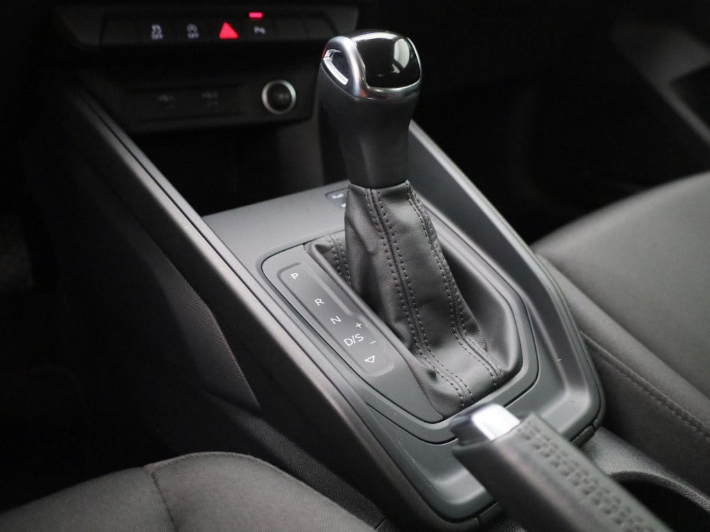 Audi A1 Sportback 30 tfsi attraction s-tronic | 110pk | navigatie | virtual