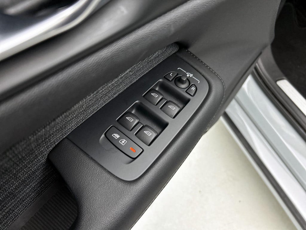 Volvo V60 2.0 b3 core | automaat | navigatie | climate control | camera | p