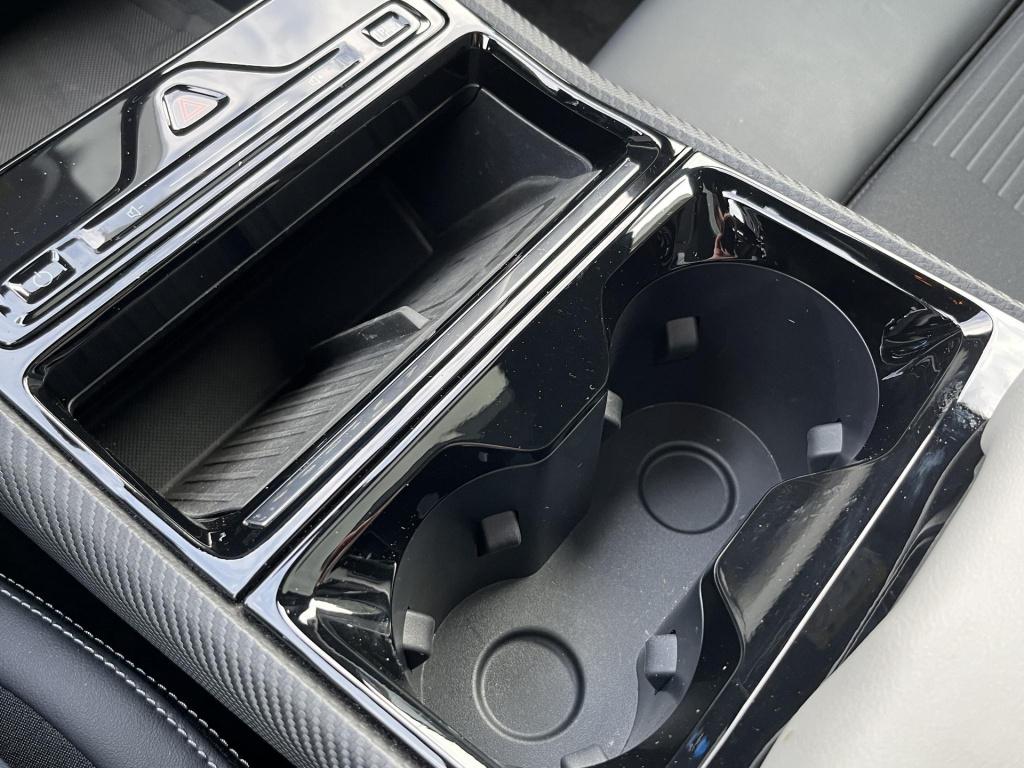 Ford Explorer premium extended range rwd 77 kwh | panoramadak | climate con