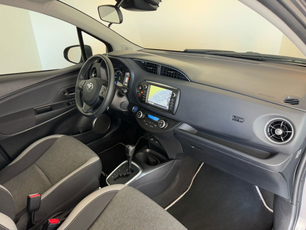Toyota Yaris 1.5 hybrid y20 exclusive edition
