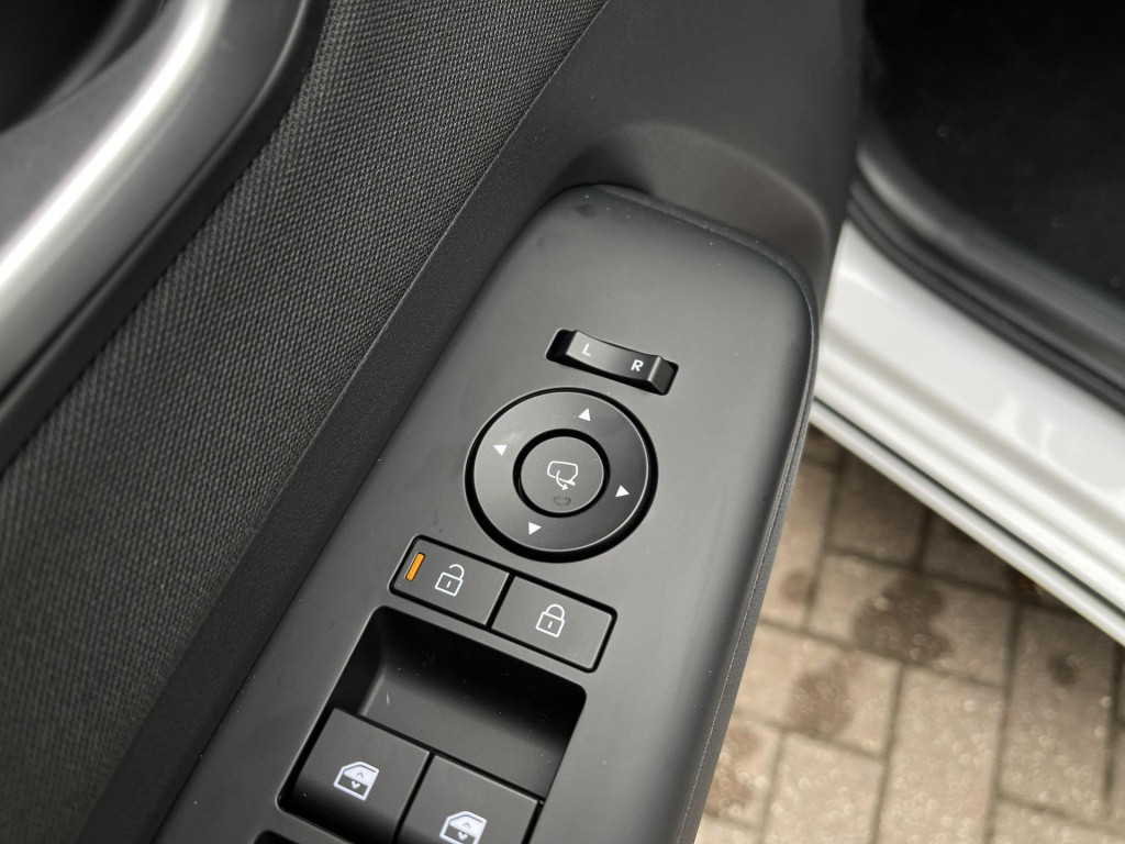 Hyundai Kona electric comfort smart 65.4 kwh blind-spot collission assist