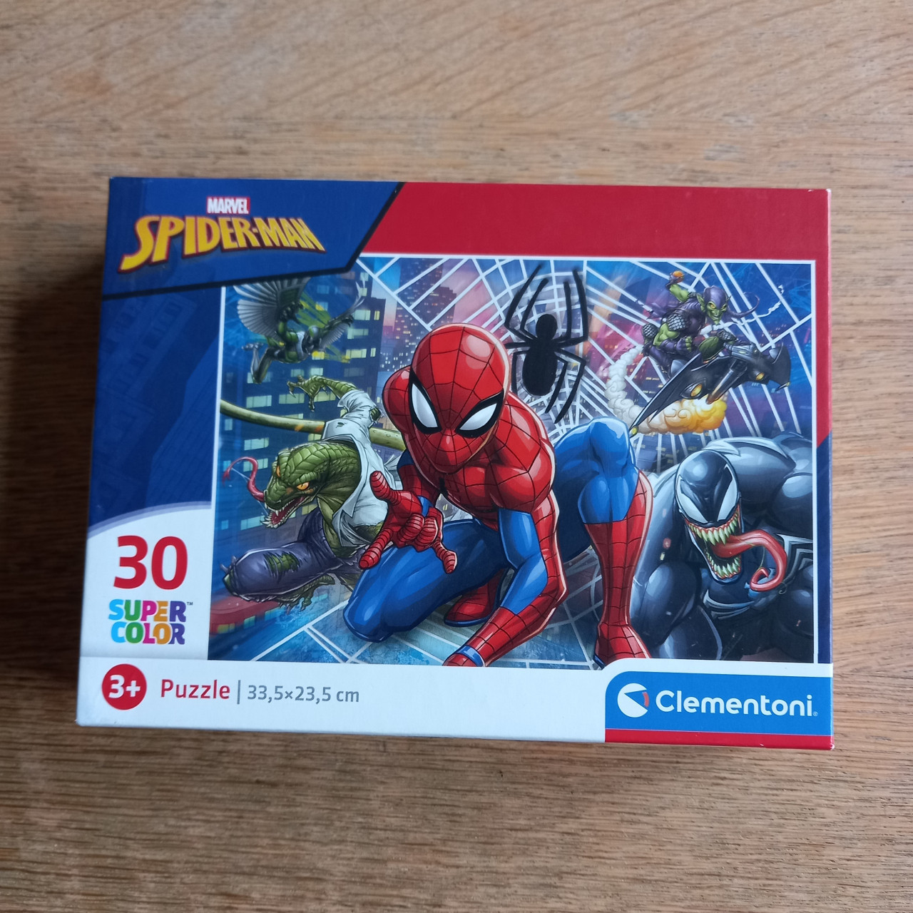 2 puzzels Mickey Mouse/Spiderman