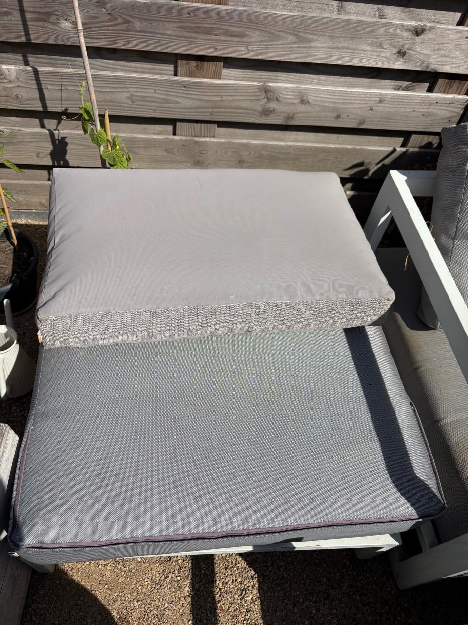 Loungeset van het merk Life.