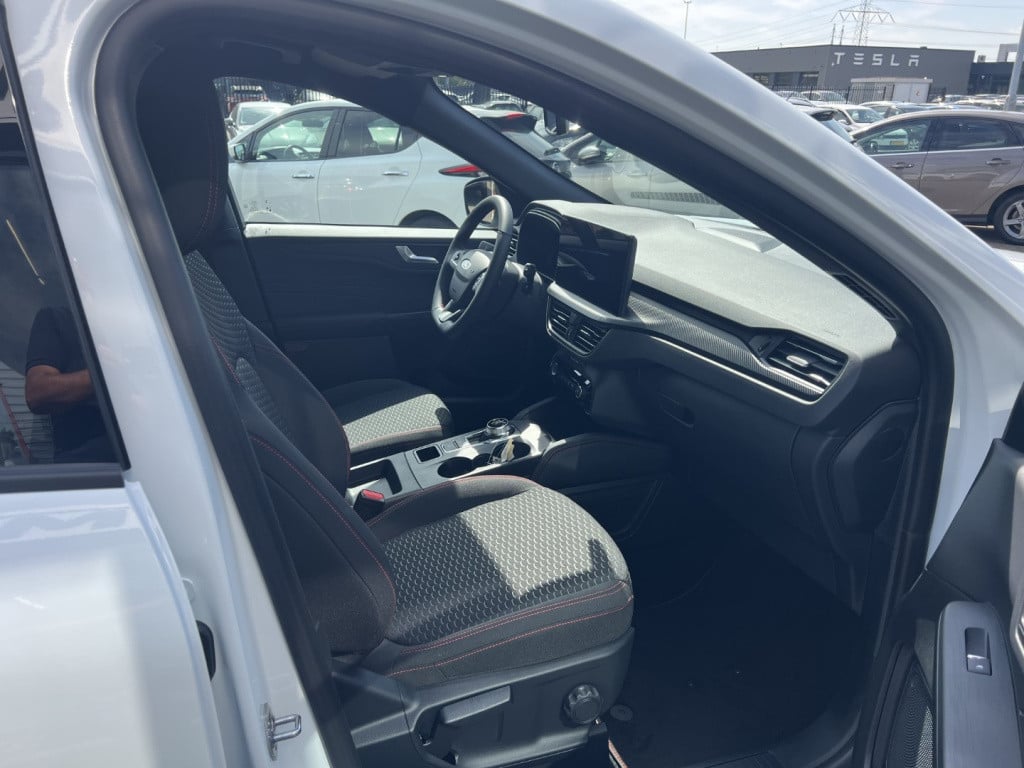 Ford Kuga 2.5 plug in hybrid 243pk e-cvt st-line