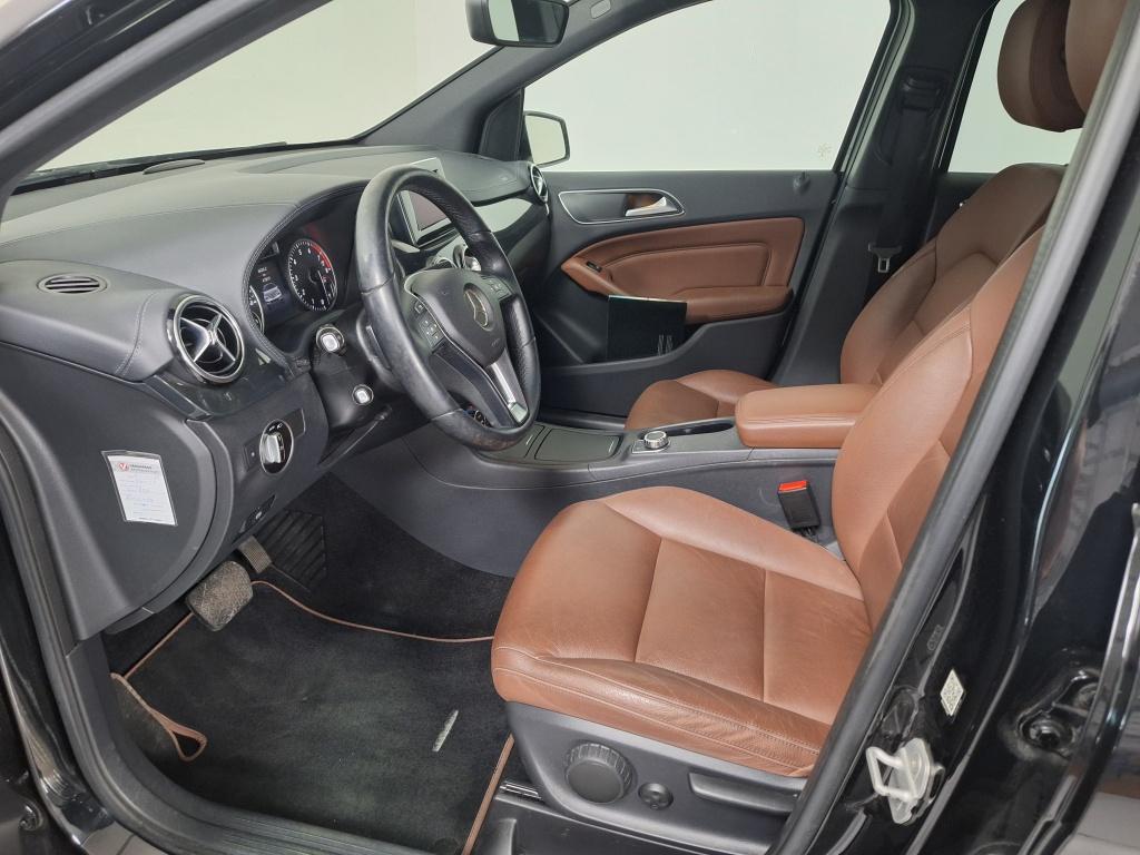 Mercedes-Benz B-Klasse 180 | stoelverwarming |