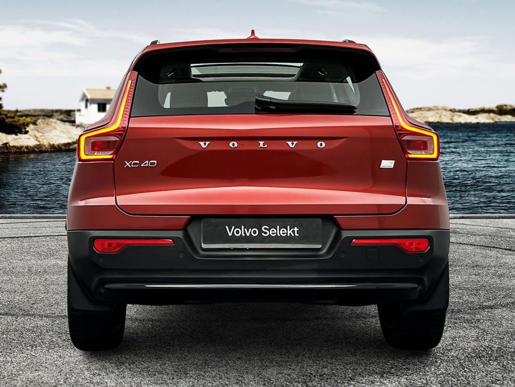 Volvo XC40 t5 262pk recharge ultra dark| adap.cruise| pano| 360camera| trek