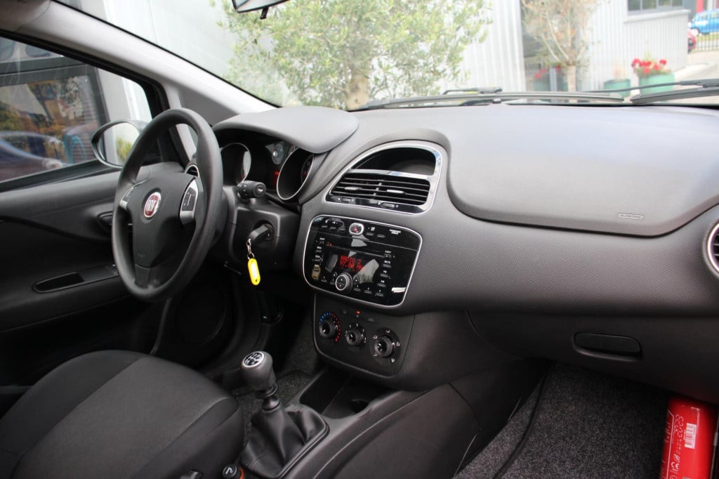 Fiat Punto evo 1.2 lounge - elek pakket - airco - 5drs - nap - dealer oh!