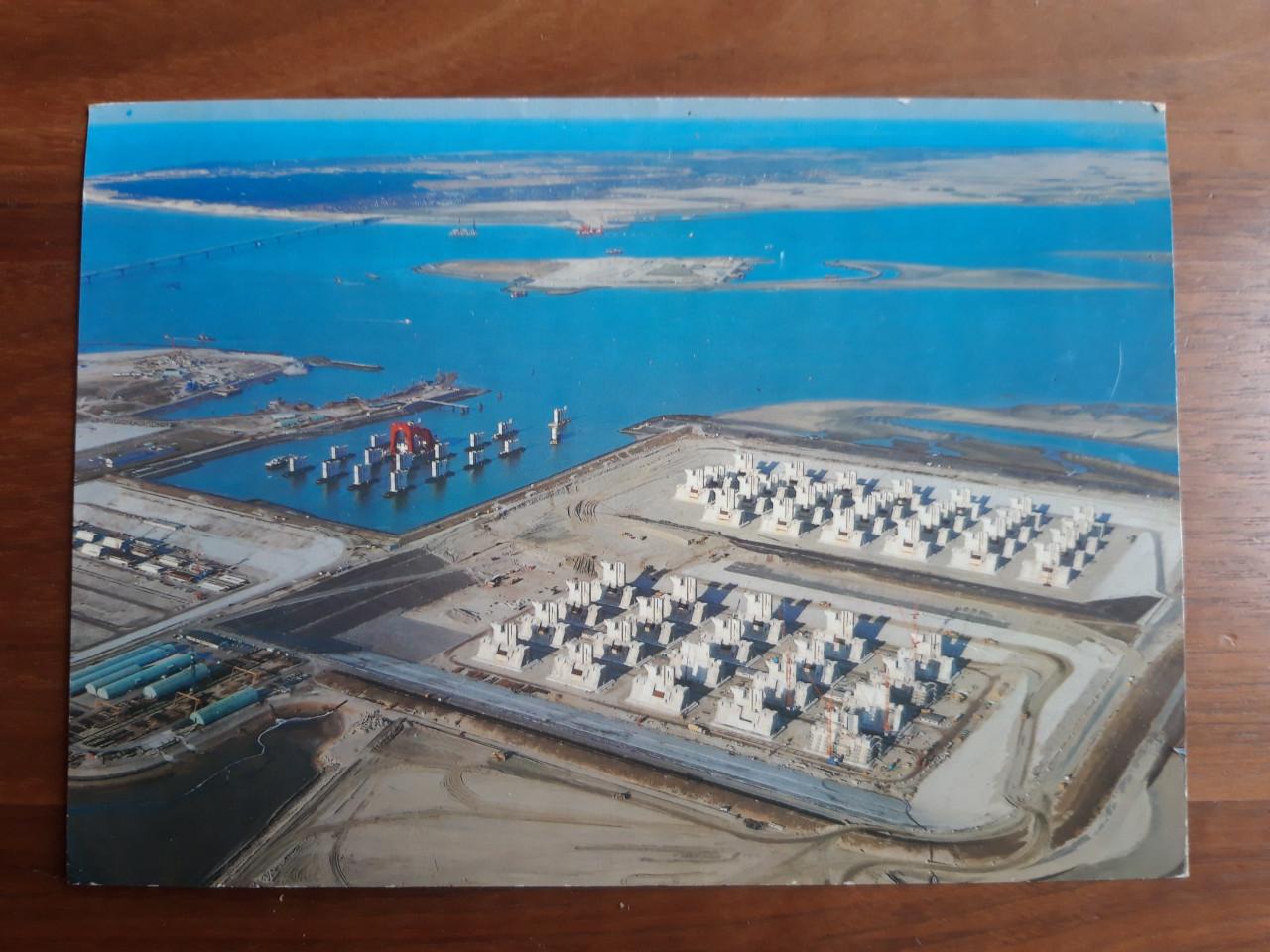 Bouw stormvloedkering Oosterschelde