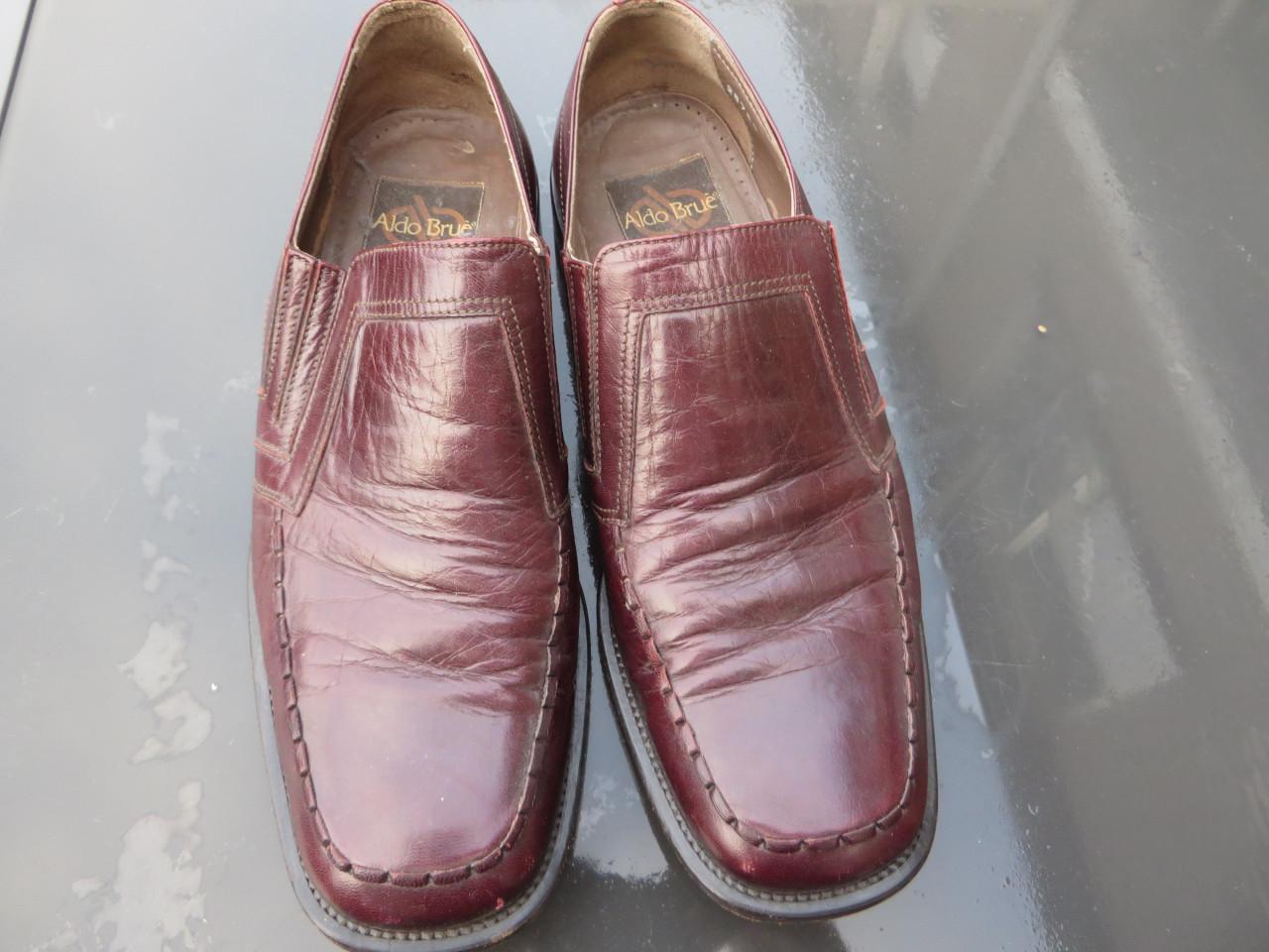 Te  Koop  Schoenen    25  euro