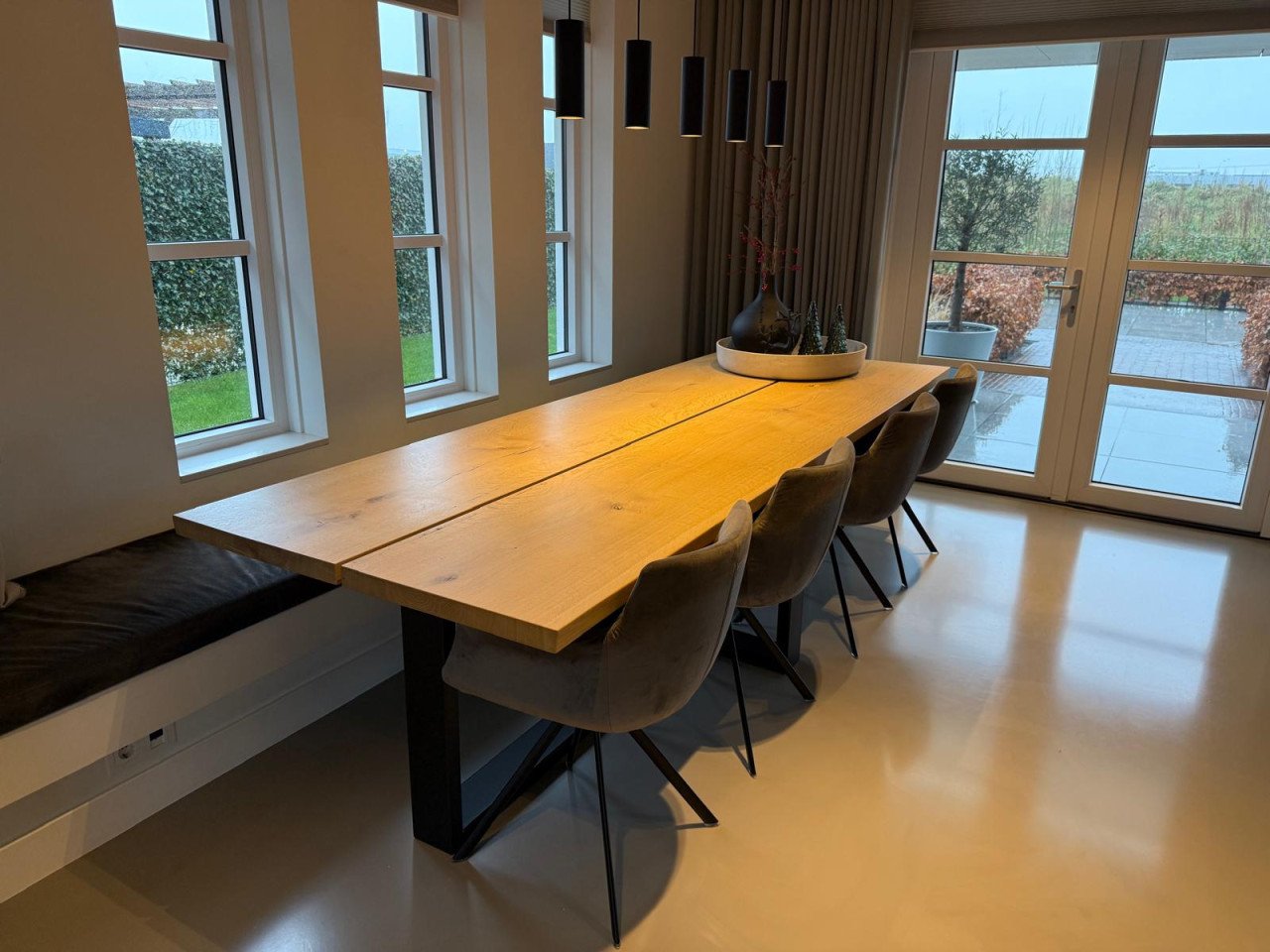 Eikenhouten eettafel