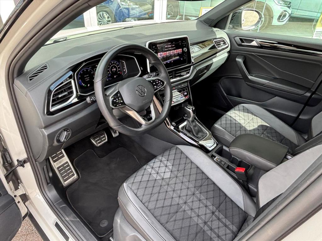 Volkswagen T-roc 1.5 tsi 150pk 7-dsg r-line black|camera| dodehoek|trekhaak