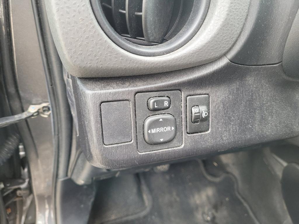Toyota Yaris 1.3 vvt-i now