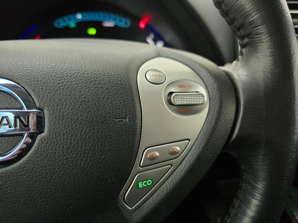 Nissan Leaf occasion acenta 30 kwh met parkeercamera | tweedehands nissan l