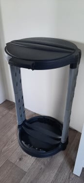 Opvouwbare kampeer vuilniszak houder