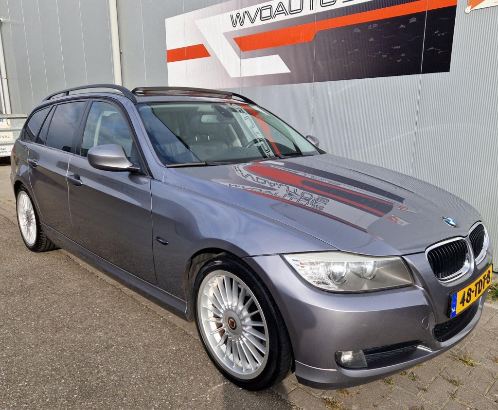 BMW 3-serie touring 320i high executive