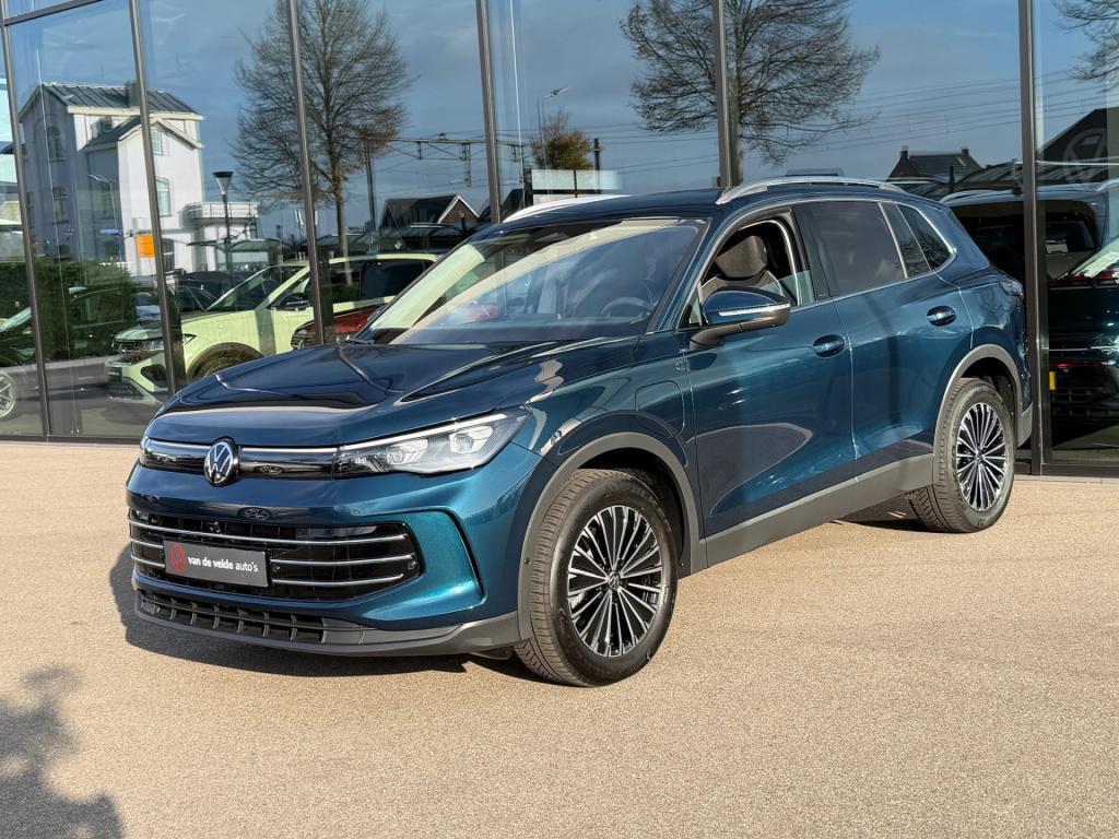 Volkswagen Tiguan 1.5 204pk ehybrid elegance | trekhaak | 360 camera | dode