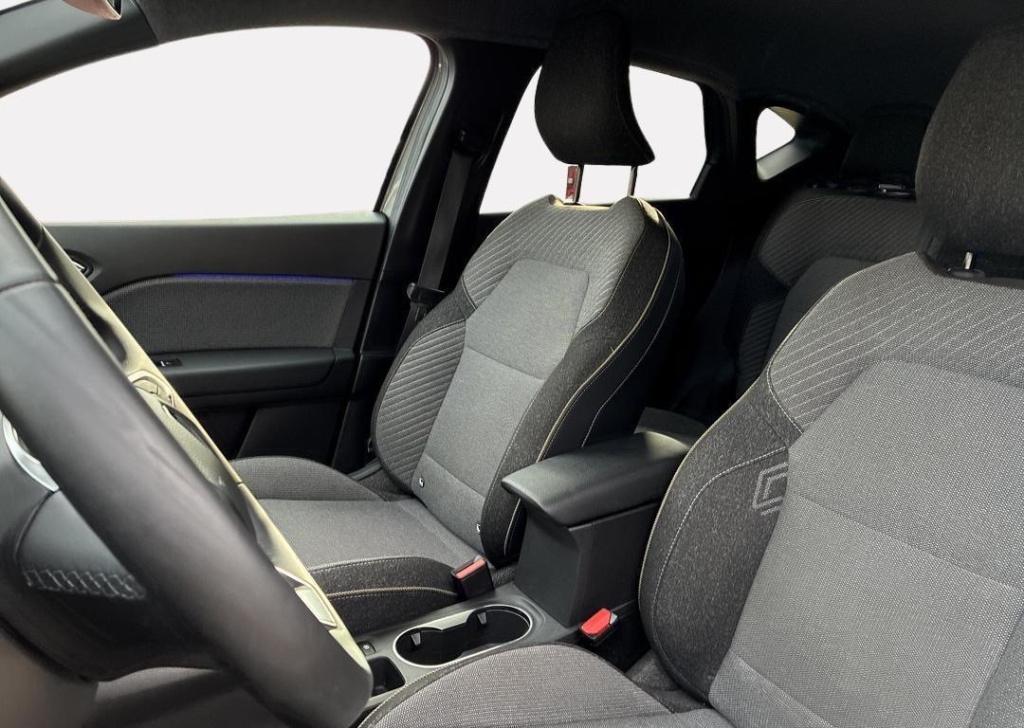 Renault Captur 1.6 e-tech full hybrid 145 techno - demo