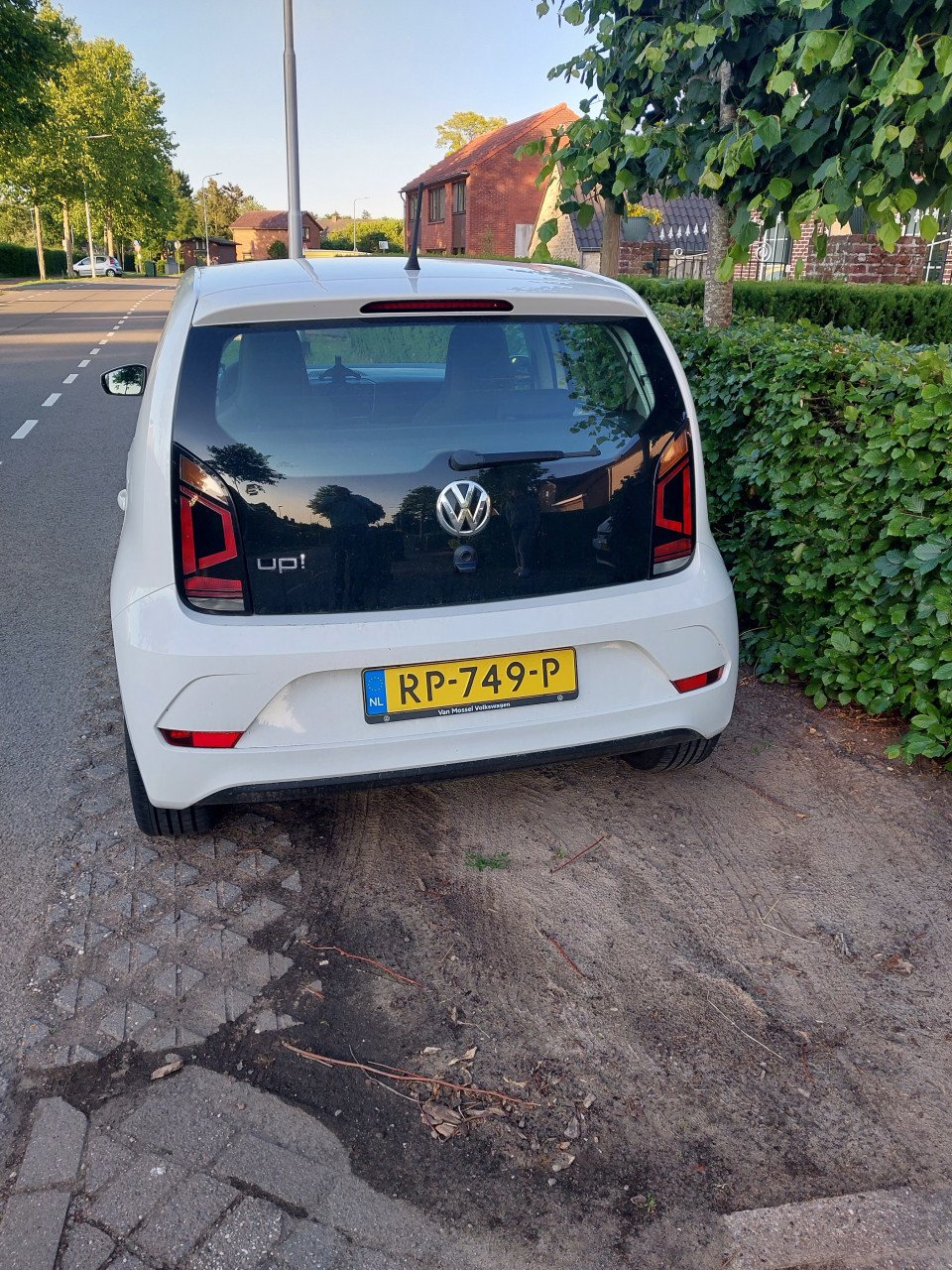 VW up