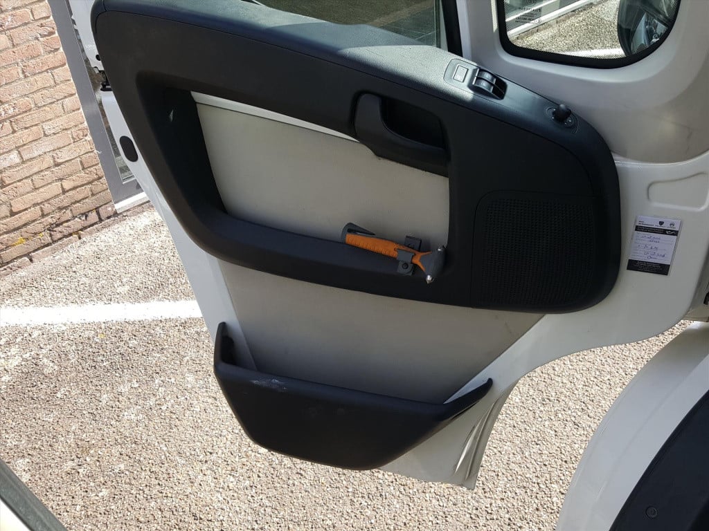 Peugeot Boxer gb 333 hdi-110pk xr profit+ l2h1 3-zits navi | kastinbouw | i