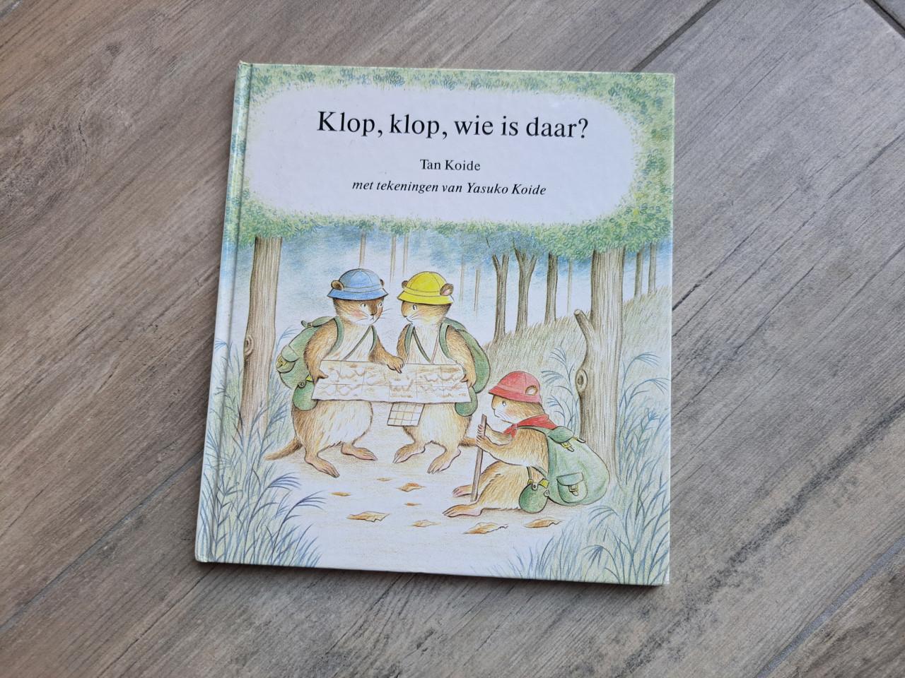 Klop klop wie is daar van Ton Koide
